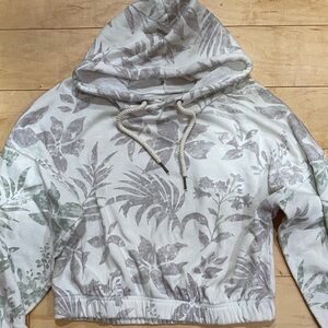 Vintage Hawaii White and Gray Hoodie loose fit cropped soft small boho surfing